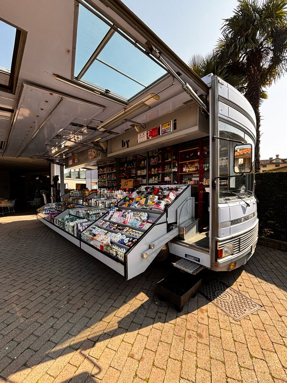 https://www.xstylesrl.com/wp-content/uploads/2025/04/Minonzio-14.3-Autonegozio-Brescia-Lombardia-1.jpg